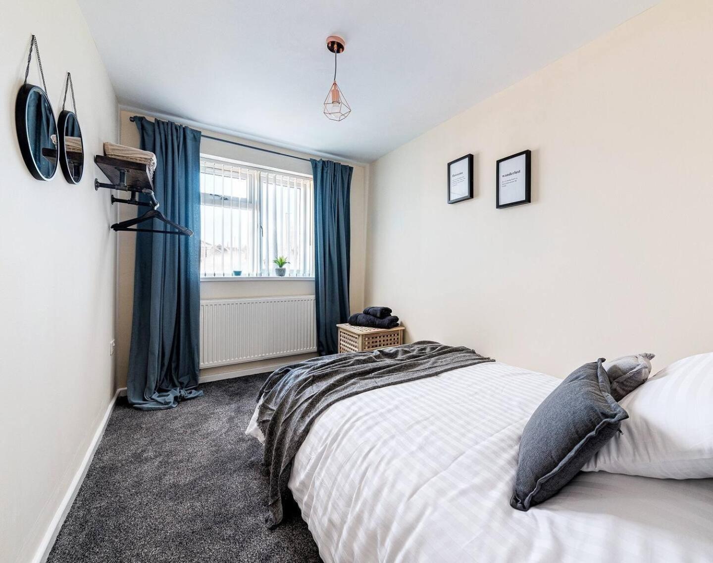 Dudley-Hospital-3Bed-Parking-Long Stay-Contractor Brierley Hill Esterno foto